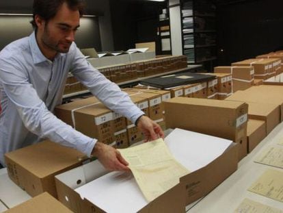 Documents procedents de Salamanca, poc després d'arribar a l'Arxiu Nacional de Catalunya (ANC) el desembre del 2014.