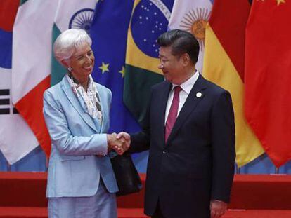 Lagarde, directora gerente del FMI, con el presidente Xi este lunes.