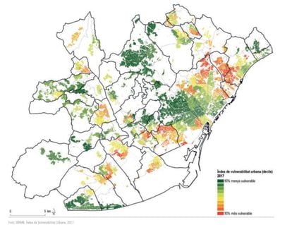 Urban Vulnerability Index in Barcelona and its area prepared by the IERMB.  Indicates from green (less) to red (more) the intensity of vulnerability in areas where there is a population that suffers it.