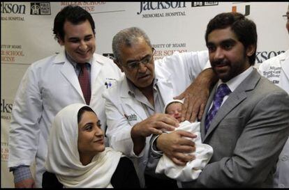 Fatema Al Ansari trasplantada de cinco &oacute;rganos da luz a una beb&eacute; sana en Miami