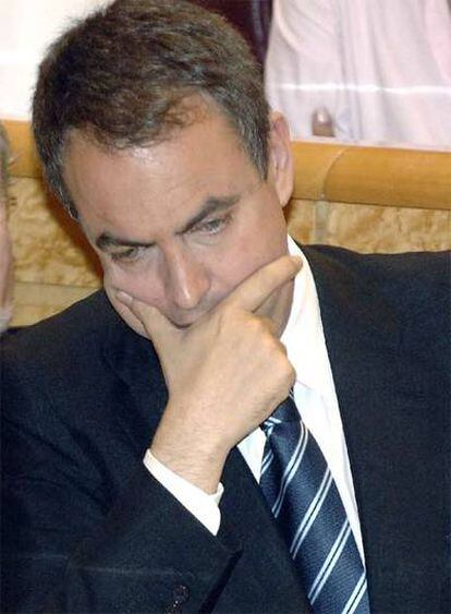 El presidente del Gobierno acude al Senado el día después del fin de la tregua de ETA