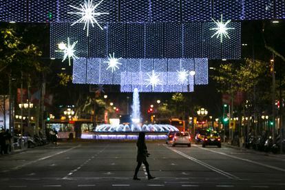 Luces de Navidad en el centro de Barcelona.