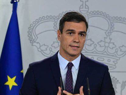 Pedro Sánchez, presidente del Gobierno, durante su declaración institucional en el Palacio de la Moncloa.