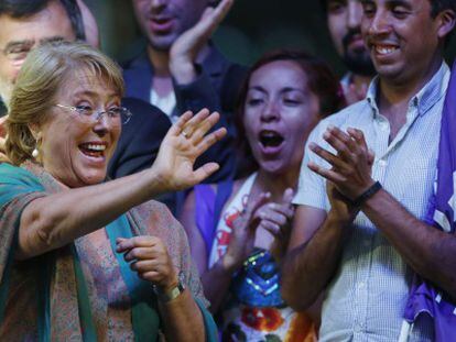 Bachelet celebra la victoria en las presidenciales. 