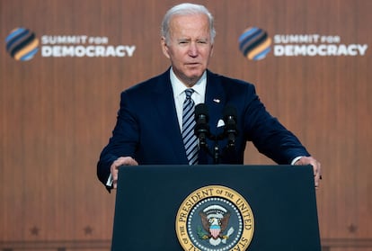 El presidente Joe Biden, este viernes en el cierre de la Cumbre de la Democracia.