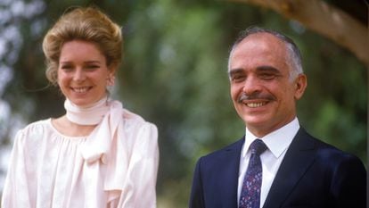 Los reyes Hussein y Noor de Jordania, en 1984.