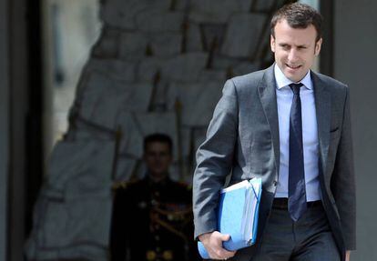Emmanuel Macron sale del Palacio del Elíseo este miércoles.