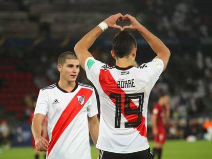 Borré celebra el 0-4 a favor de River.