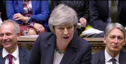 La primera ministra británica, Theresa May, durante su comparecencia este miércoles en la Cámara de los Comunes.