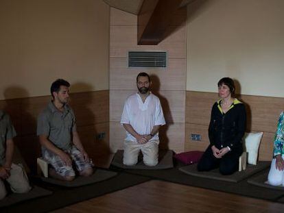 Ejercicios de espiritualidad en la Cova de Sant Ignasi