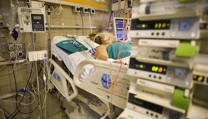 Unidad de cuidados intesivos del hospital Vall d'Hebron de Barcelona