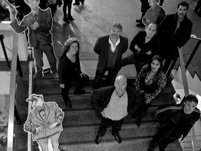 De derecha a izquierda y de arriba a abajo: Víctor del Árbol, Ernesto Mallo, John Connolly, Berna González Harbour, Andreu Martín, Dolores Redondo y Carlos Zanón, en el festival Buenos Aires Negro.