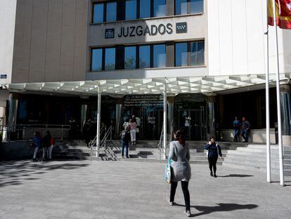 Vista del exterior de los Juzgados de la Plaza de Castilla en Madrid