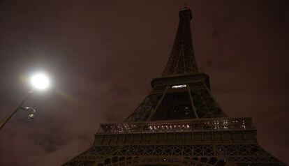 La torre Eiffel el 14 de noviembre de 2015. 