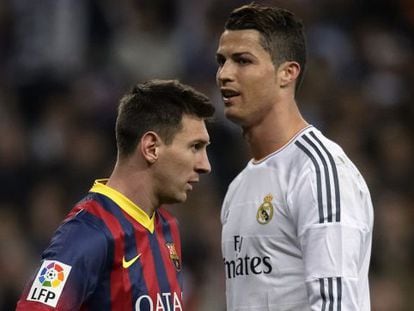 El argentino Messi (i) y Cristiano Ronaldo (d) en un encuentro de 2014.