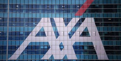 Logotipo de Axa en un edificio de la compa&ntilde;&iacute;a aseguradora. 