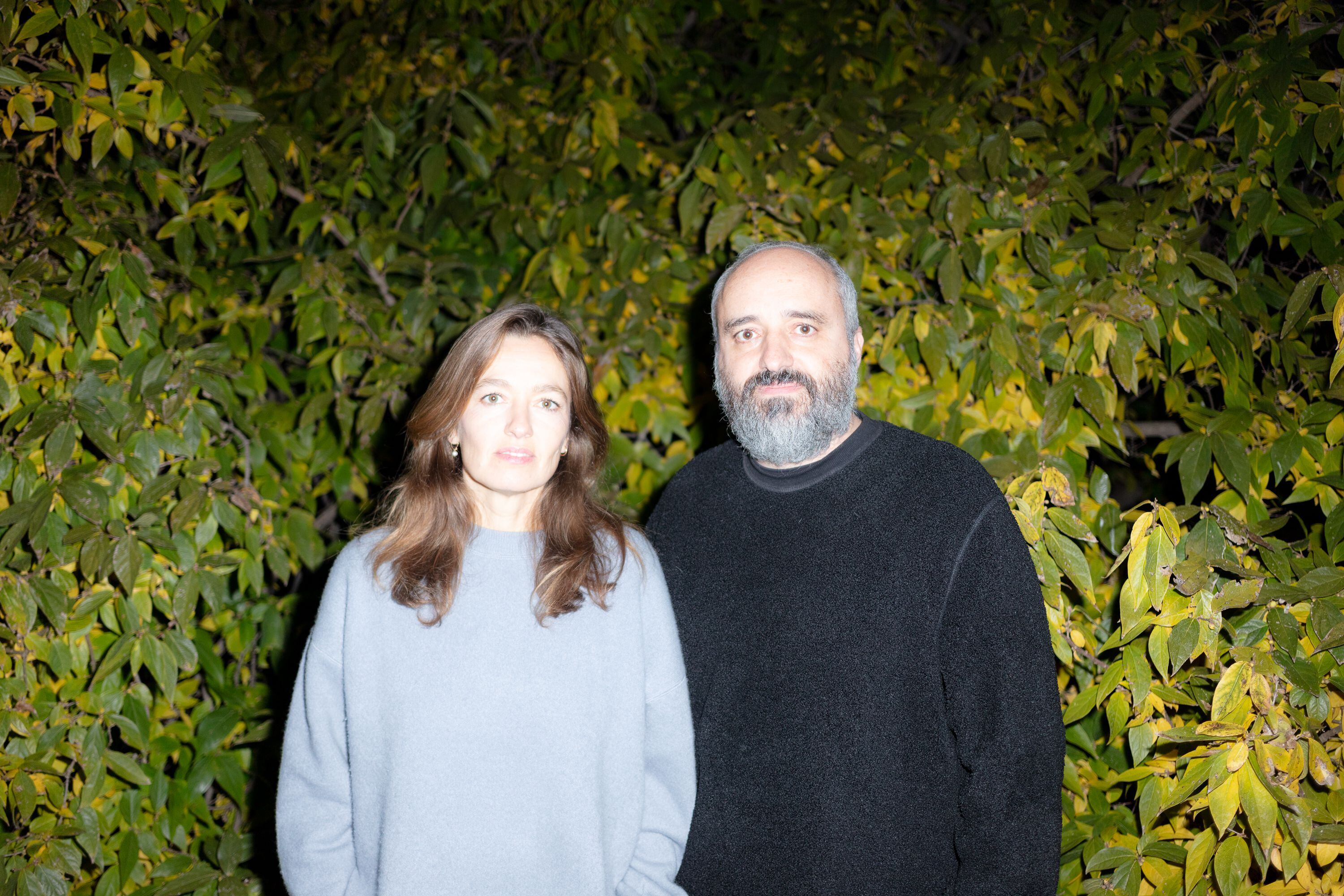 La comissària Filipa Ramos i l’artista Carlos Casas, autors de ‘Bestiari’.