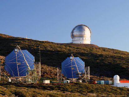 Varios telescopios que se encuentran en Observatorio del Roque de los Muchachos, en La Palma.