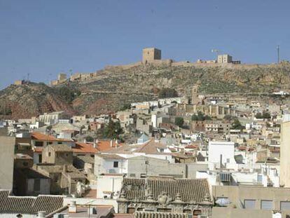 Vista panorámica de Lorca, con el castillo al fondo.