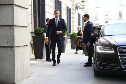 El presidente del Gobierno, Pedro Sánchez, llega al Congreso de los Diputados, para abrir el debate sobre el estado de la nación. El presidente Sánchez es el primero en intervenir sin límite de tiempo.