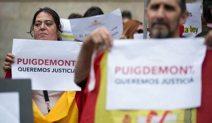 Algunos de los manifestantes que reclaman el retorno de la mitad de los 'papeles' de Salamanca.