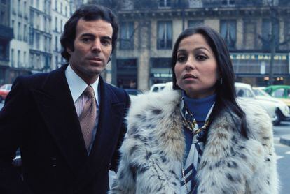 Isabel Preysler con Julio Iglesias en los años 70