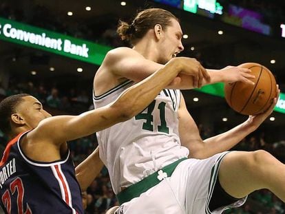 Olynyk cita a los Boston Celtics con los Cleveland Cavaliers de LeBron en la final del Este