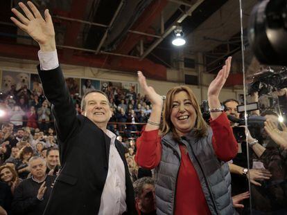 La presidenta de la Junta de Andalucía, Susana Díaz, ha reconocido que tiene "fuerza" e "ilusión" y que está animada y empeñada en que el PSOE gane las próximas elecciones generales. En la imagen, Susana Díaz junto a Abel Caballero.
