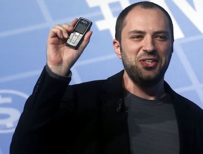 Hace ya ocho a&ntilde;os que Jan Koum lanz&oacute; al mercado WhatsApp, el mayor servicio de mensajer&iacute;a instant&aacute;nea que alcanza ya los 900 millones de usuarios activos. La fortuna de Koum, de 39 a&ntilde;os, alcanza los 8.800 millones de d&oacute;lares (8.200 millones de euros).