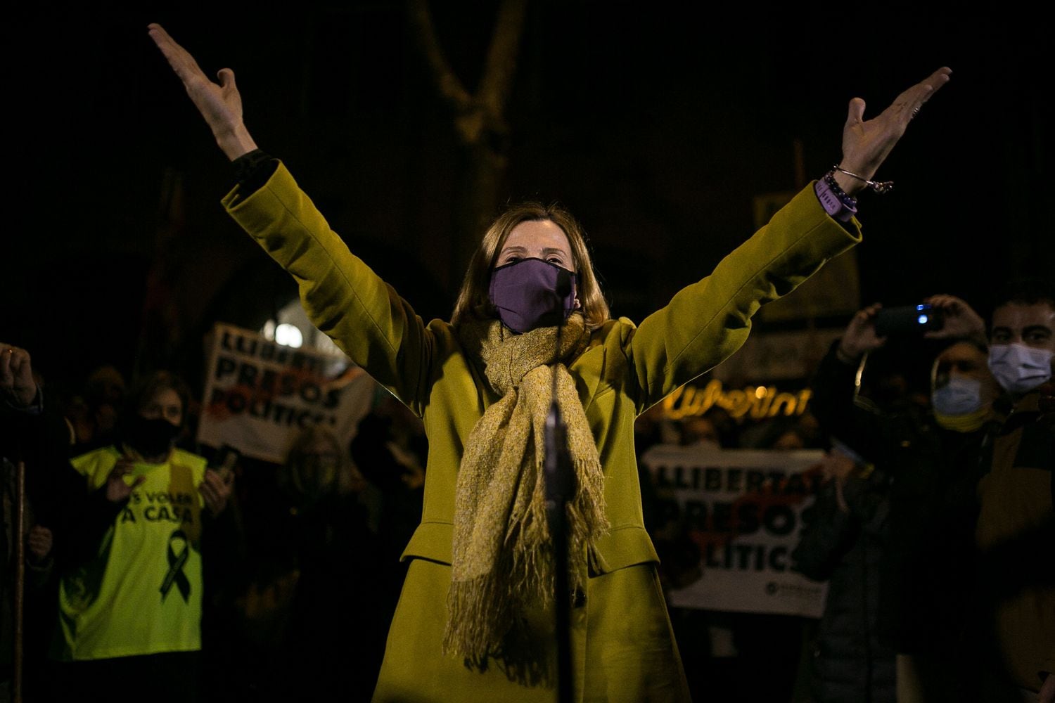 La expresidenta del Parlament Carme Forcadell, antes de entrar en el centro penitenciario.