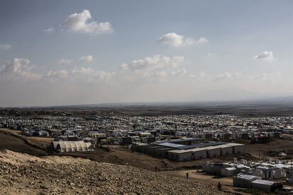 Vista general del campo de refugiados de Essian, situado en las afueras de Duhok. En él viven más de 15.000 yazidíes refugiados.