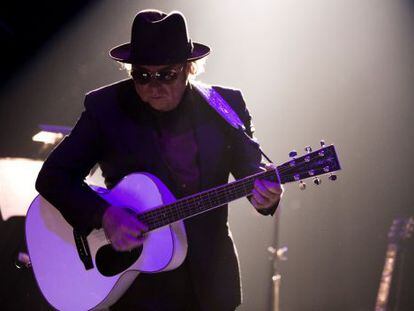 Van Morrison en un concierto.