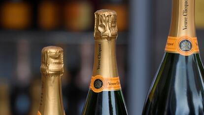 Botellas del champán Veuve Clicquot en las carreras de Ascot, en el Reino Unido.