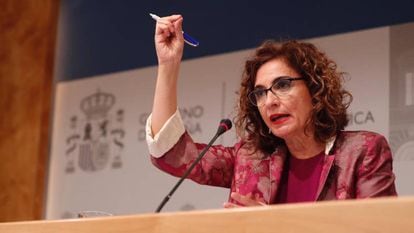 La ministra de Hacienda, María Jesús Montero, el viernes.