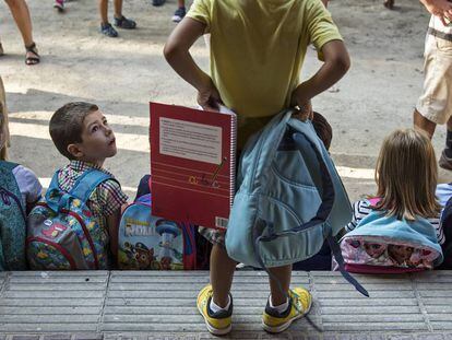 Primer d&iacute;a de clase en una escuela de Barcelona. 