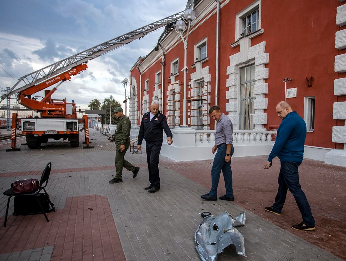 Ukraine-Russland-Krieg: Neueste Live-Nachrichten | Mindestens fünf Verletzte bei ukrainischem Drohnenangriff auf Dach des russischen Bahnhofs | International Ukraine-Russland-Krieg: Neueste Live-Nachrichten | Mindestens fünf Verletzte bei ukrainischem Drohnenangriff auf Dach des russischen Bahnhofs | International