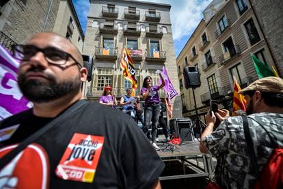 Día del Trabajador en la plaza del Ayuntamiento de Girona.