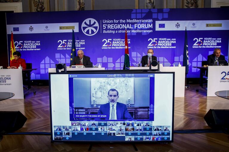Un momento de la intervención telemática de Felipe VI en el Foro de la Unión por el Mediterráneo (UpM), celebrado en Barcelona.
