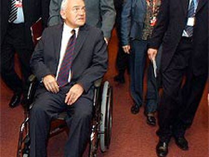 Miller, en silla de ruedas tras un accidente, tras la cumbre de la UE de diciembre.