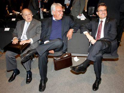 Jordi Pujol, Felipe Gonzalez y Artur M&aacute;s, en el encuentro.