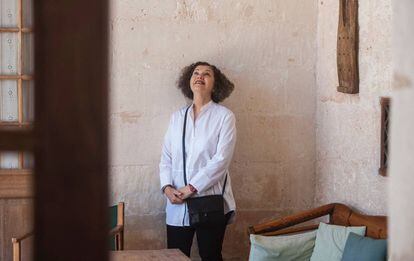 La artista Mona Hatoum, el pasado viernes en Sant Lluís (Menorca).