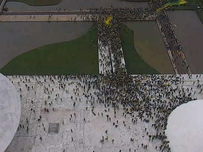 Una imagen aérea del asalto al Congreso brasileño, en Brasilia, 8 de enero de 2023.