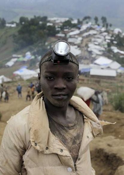 Un niño en las minas de Rubaya, RDC.