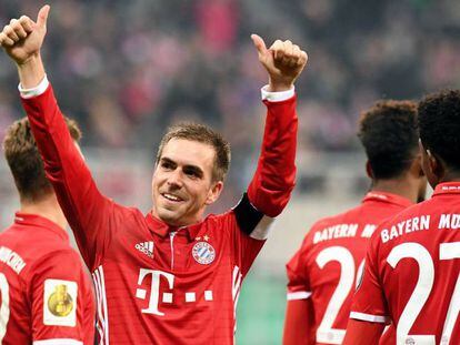 Phillipp Lahm celebra este martes la victoria del Bayern (1-0) frente al Wolfsburgo.