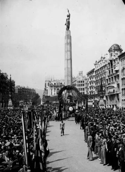 Inauguració del monument a la República, a Barcelona, el 1936.