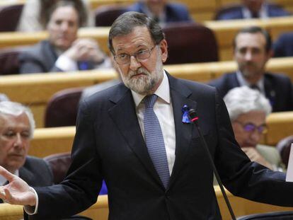 El presidente Mariano Rajoy durante la sesión de control en el Senado.