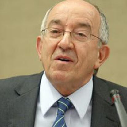 El gobernador del Banco de España, Miguel Ángel Fernández Ordoñez, durante la comparecencia en el Congreso.