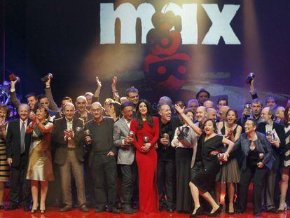 Fotografía de familia de los ganadores de los Premios Max en 2012.