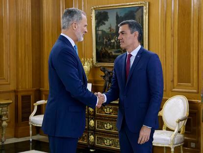 Felipe VI recibía en el palacio de la Zarzuela al presidente del Gobierno en funciones y líder del PSOE, Pedro Sánchez, durante la ronda de consultas de agosto.
