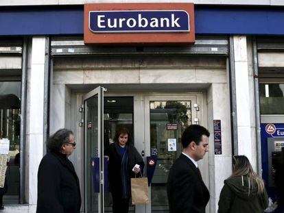 Sucursal de Eurobank en Atenas.